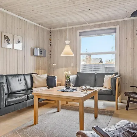 3 Bedroom Stunning In Sydals